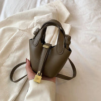 Ladies Handbag Female Bucket Bag Basket Shoulder Bag Travel BagLeather Bucket BagLarge Soft Leather Tote with Lock Daily