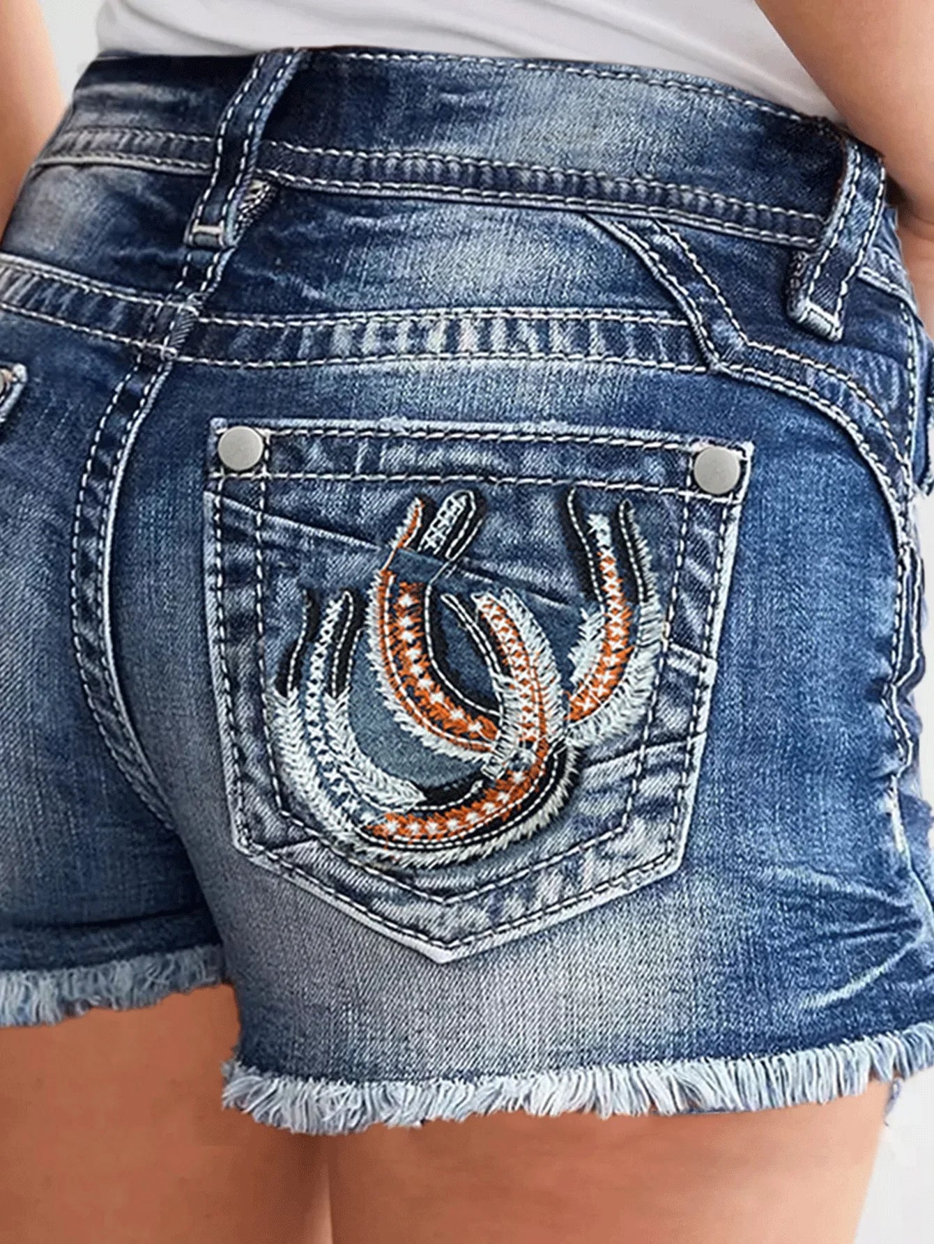 Women's Embroidered Denim Shorts - Stylish and Comfortable Casual Jean Shorts for Summer Fashion
