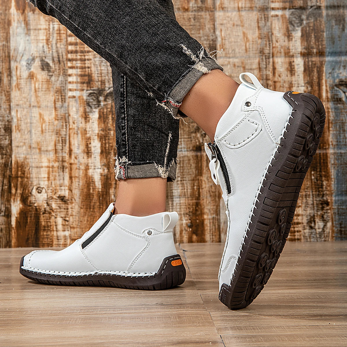 New Classic Handmade Leather Men's Shoes with Zipper Design Outdoor Sneakers Casual Flat Shoes Men Work Shoes Ankle Boots