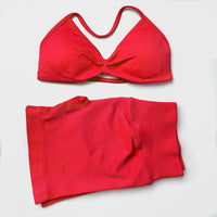 Seamless 2 Pieces Strappy Yoga Halter Bras Sets Scrunch Butt Sports Shorts Quick Dry Backless Gym Crop Tops with Pad Push Up Set