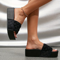 Plaid Pattern Platform Sandals for Women - Comfortable, Casual, Slip-On Summer Shoes with Arch Support and Cushioned Insoles for Beach, Koningsdag/Kings Day, and Outdoor Activities - Easy to Wear and Walk