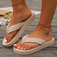 Chic Women's Beach Sandals - Lightweight & Comfy Flat Slides - Perfect for Summer Casual Outdoor Wear