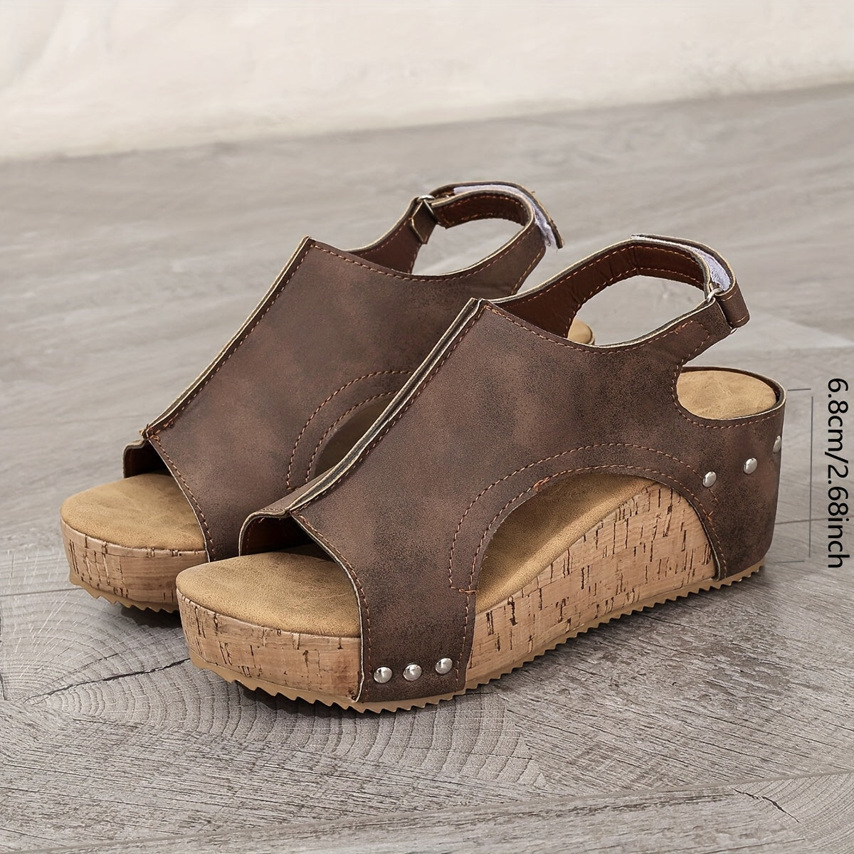 Womens Fashionable Retro Wedge Sandals - Stylish Peep Toe, Adjustable Buckle & Slingback - Comfortable Platform for Casual Summer Outings