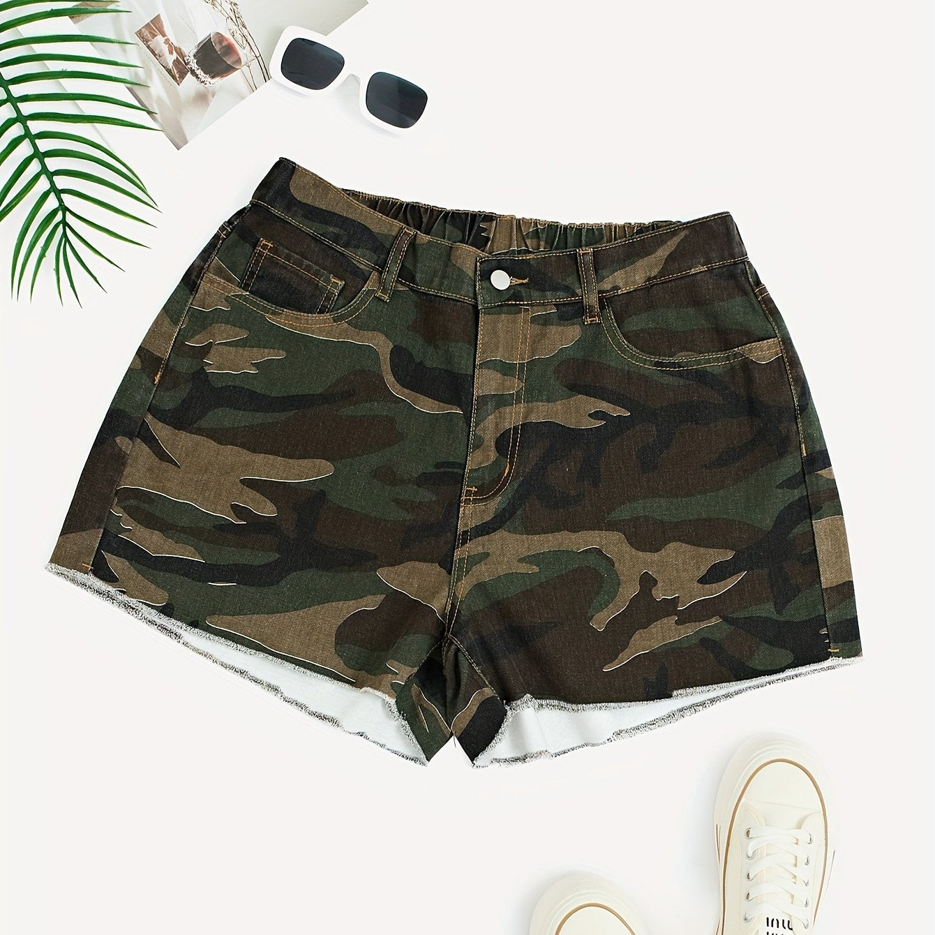Women's Plus Size Casual Camouflage Denim Shorts, Frayed Hem, High-Waisted Summer Fashion, Camo Pattern, Streetwear Style
