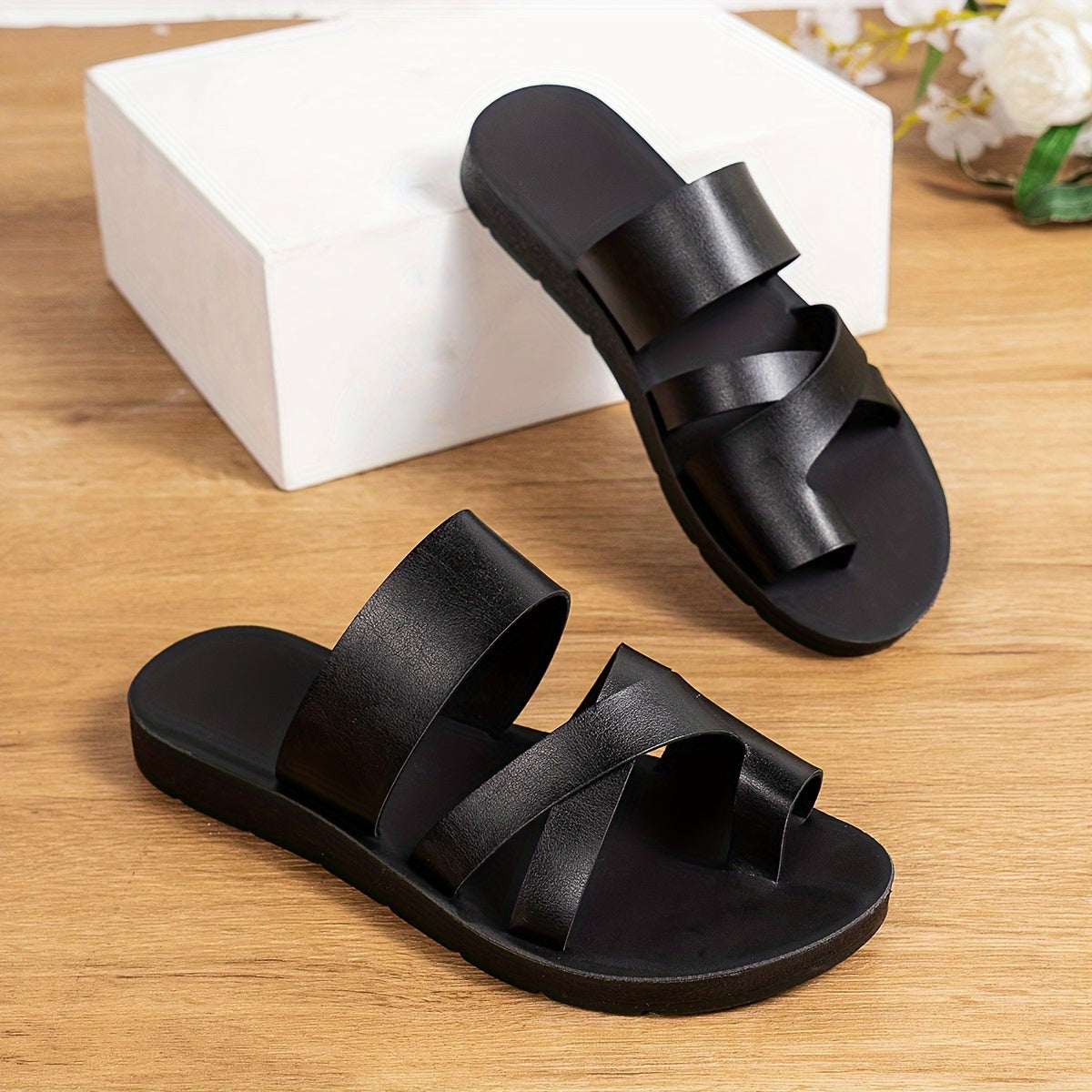 Women's Solid Color Slide Sandals - Casual Loop Toe Flat Summer Shoes, Lightweight Beach Shoes - For Women -  Suitable for Summer, Beach, Vacation - Perfect Gift for Women