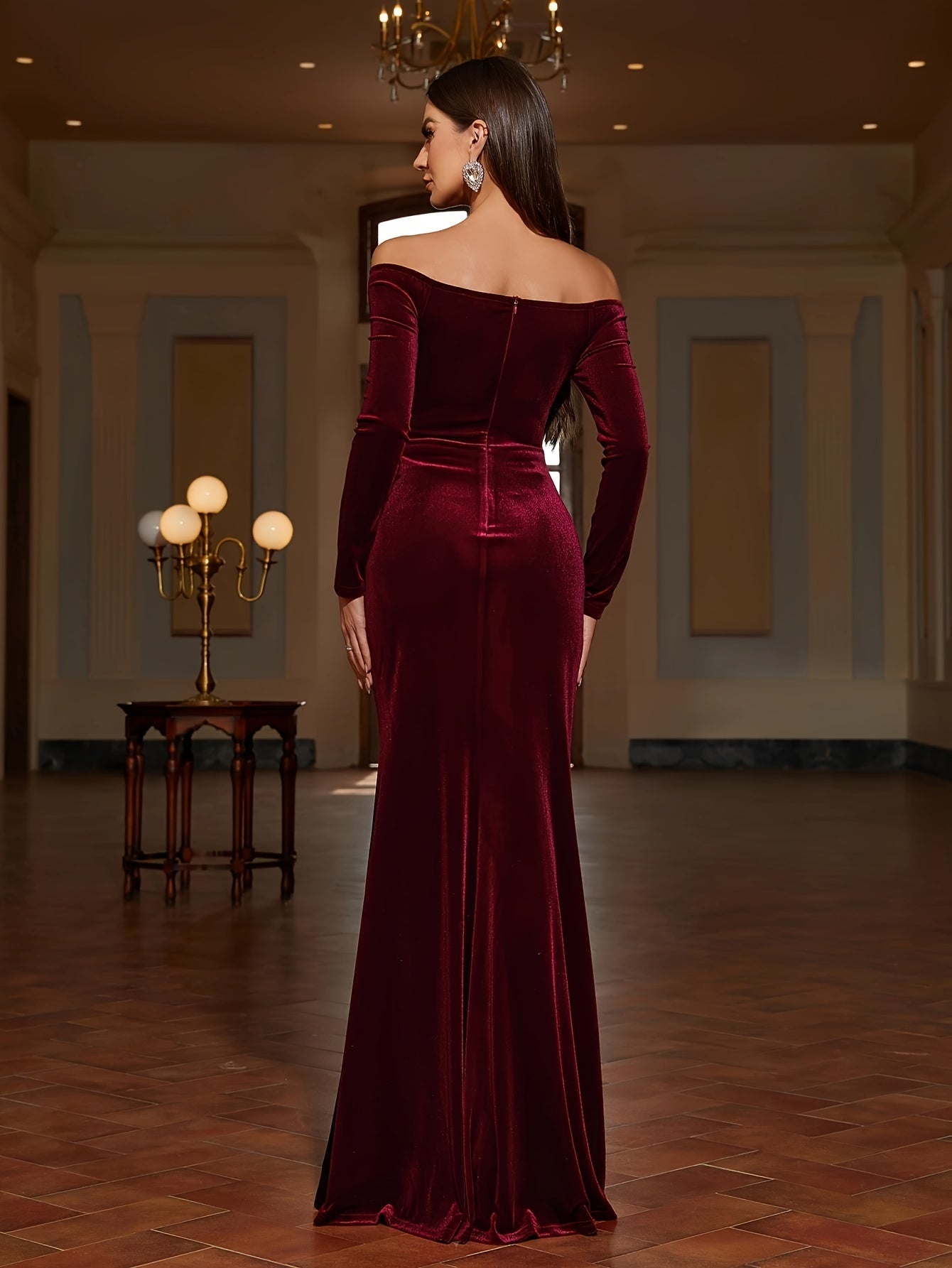 Stunning Off-Shoulder Ruched Bodycon Dress - Elegant Long Sleeve Party Dresses for Women - Split Thigh, Flattering Fit, and Chic Design for Banquet and Special Occasions