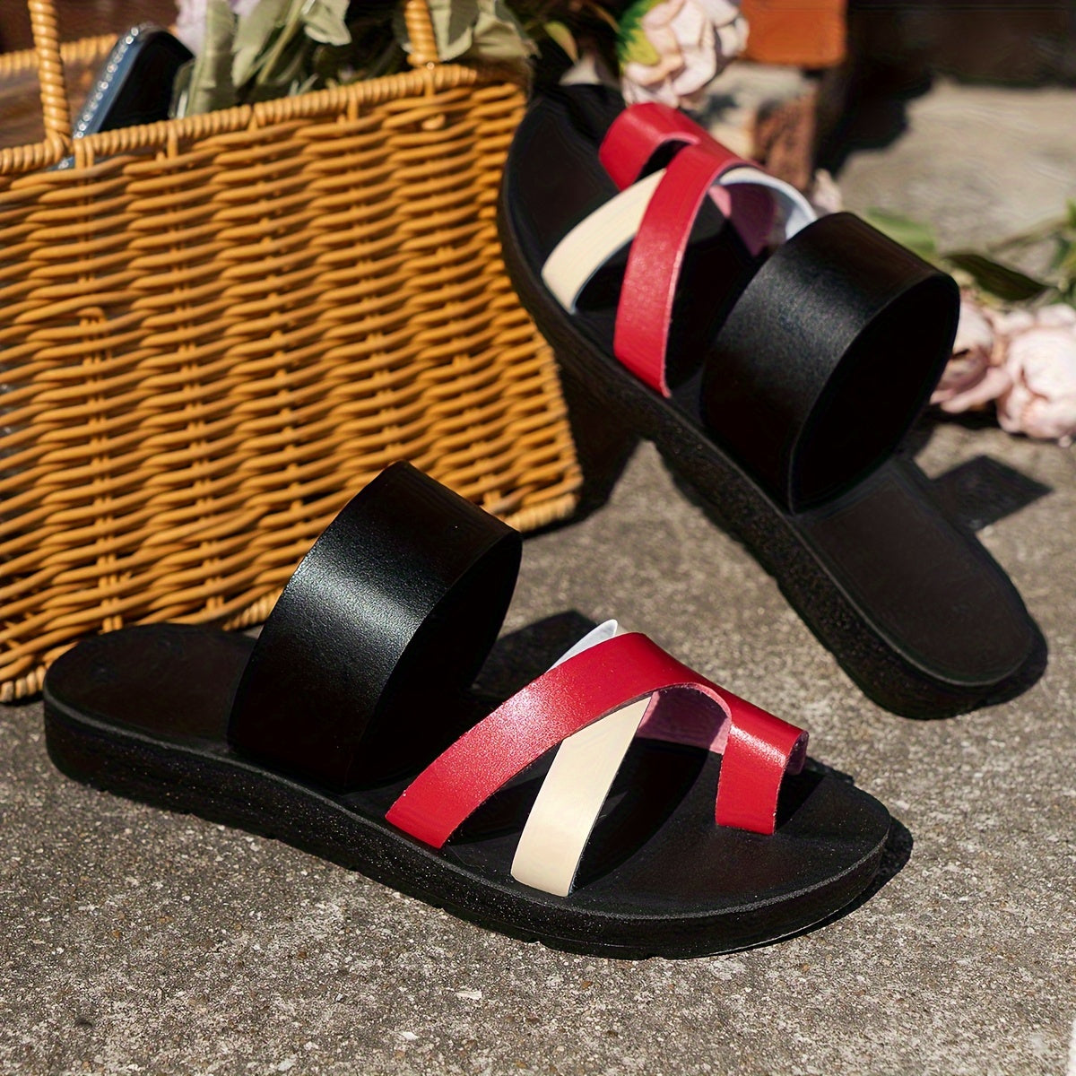 Women's Solid Color Slide Sandals - Casual Loop Toe Flat Summer Shoes, Lightweight Beach Shoes - For Women -  Suitable for Summer, Beach, Vacation - Perfect Gift for Women