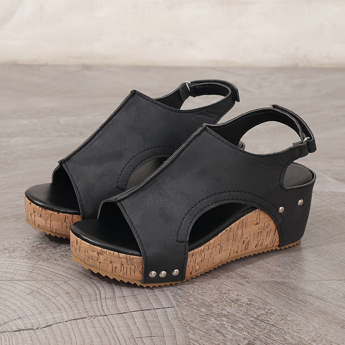 Womens Fashionable Retro Wedge Sandals - Stylish Peep Toe, Adjustable Buckle & Slingback - Comfortable Platform for Casual Summer Outings