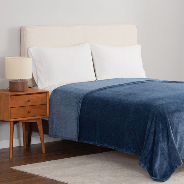 Berkshire Extra Plush Blanket, Queen, BLUE