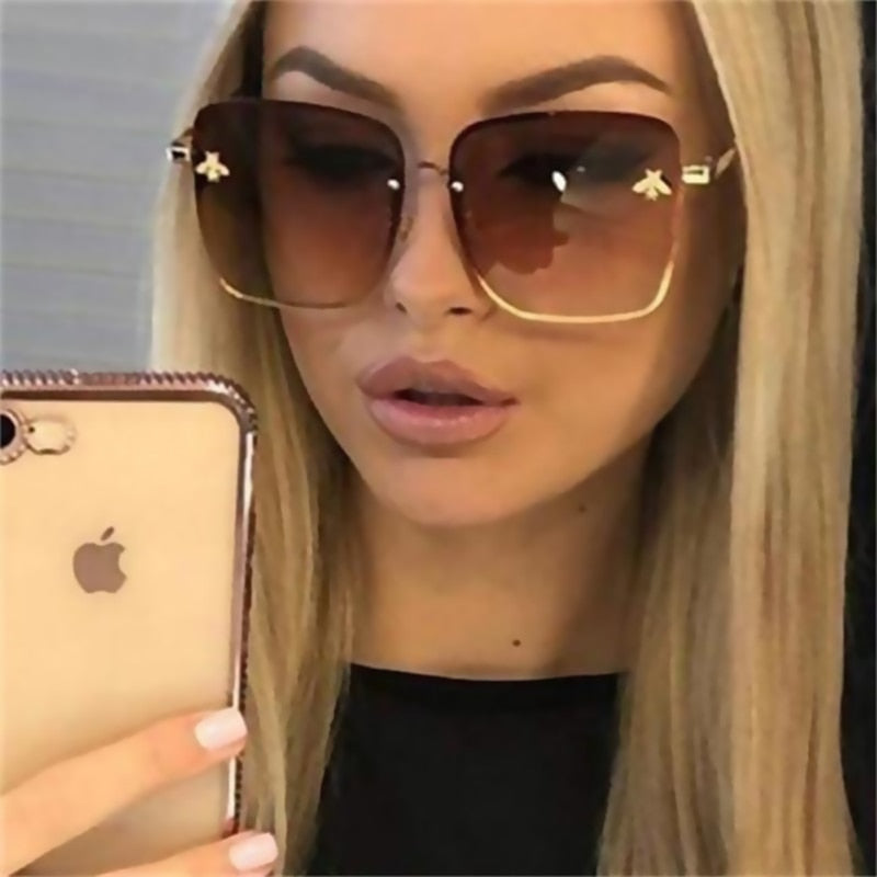 2023 New Fashion Lady Oversize Rimless Square Bee Sunglasses