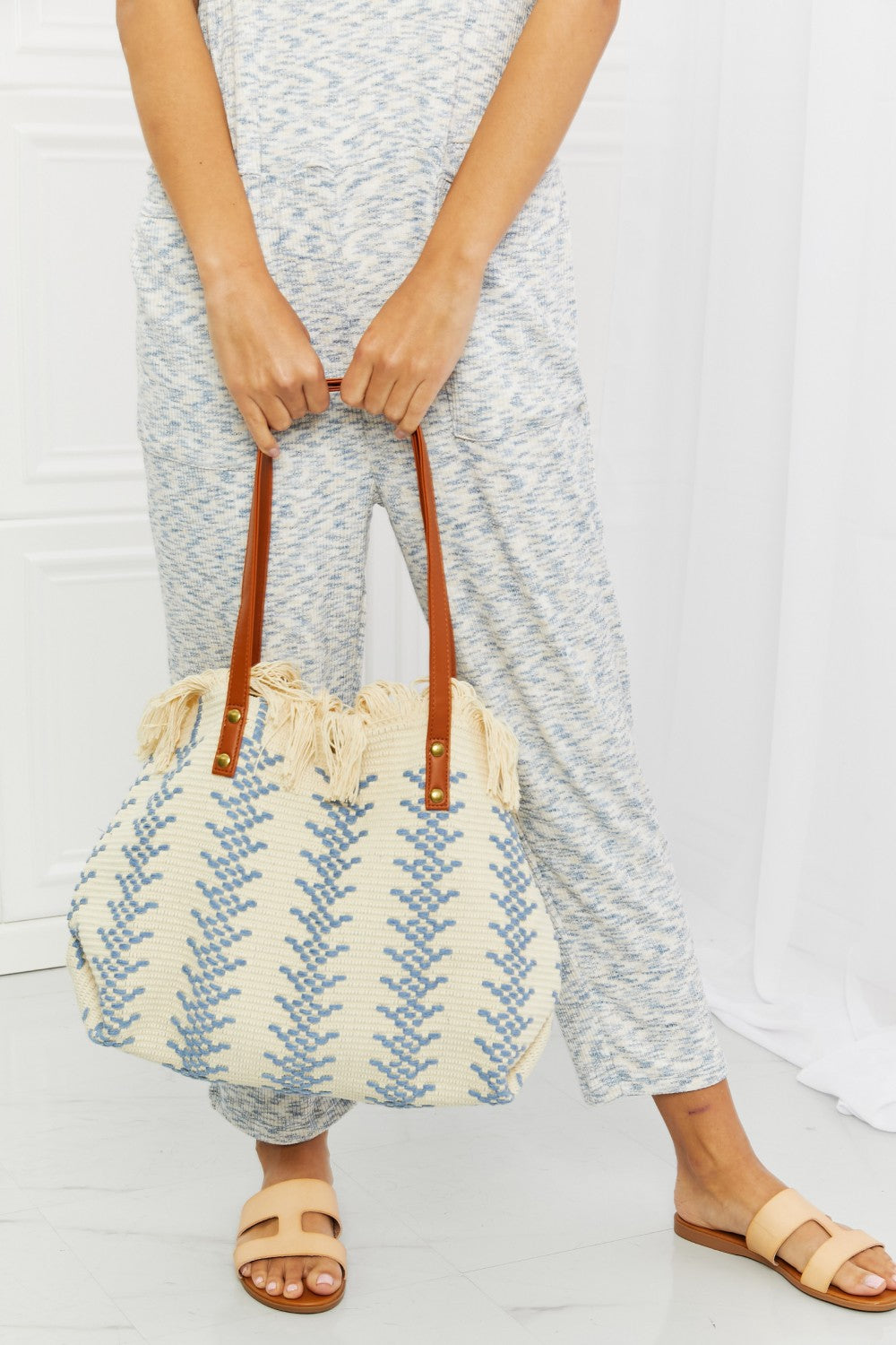 Fame Day Dreamer Weaved Fringe Tote Bag in Blue