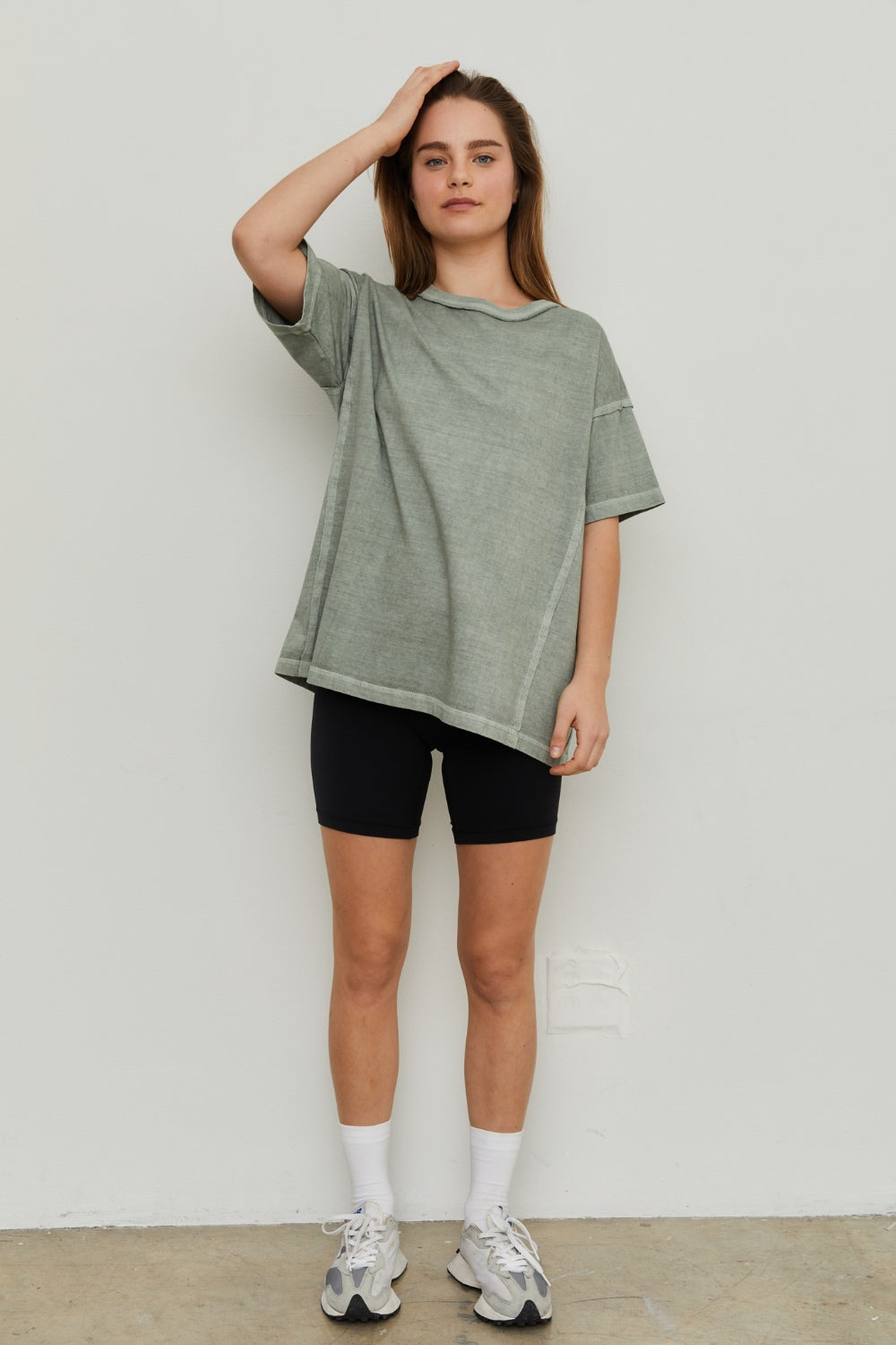 THE BLANK LAB Exposed Seam Short Sleeve T-Shirt